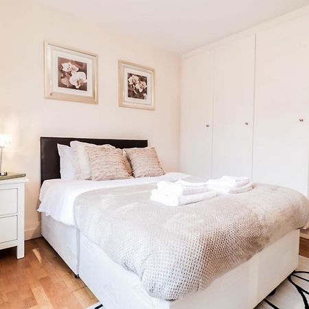 Gorgeous 2-Bedroom London Apartment لندن المظهر الخارجي الصورة
