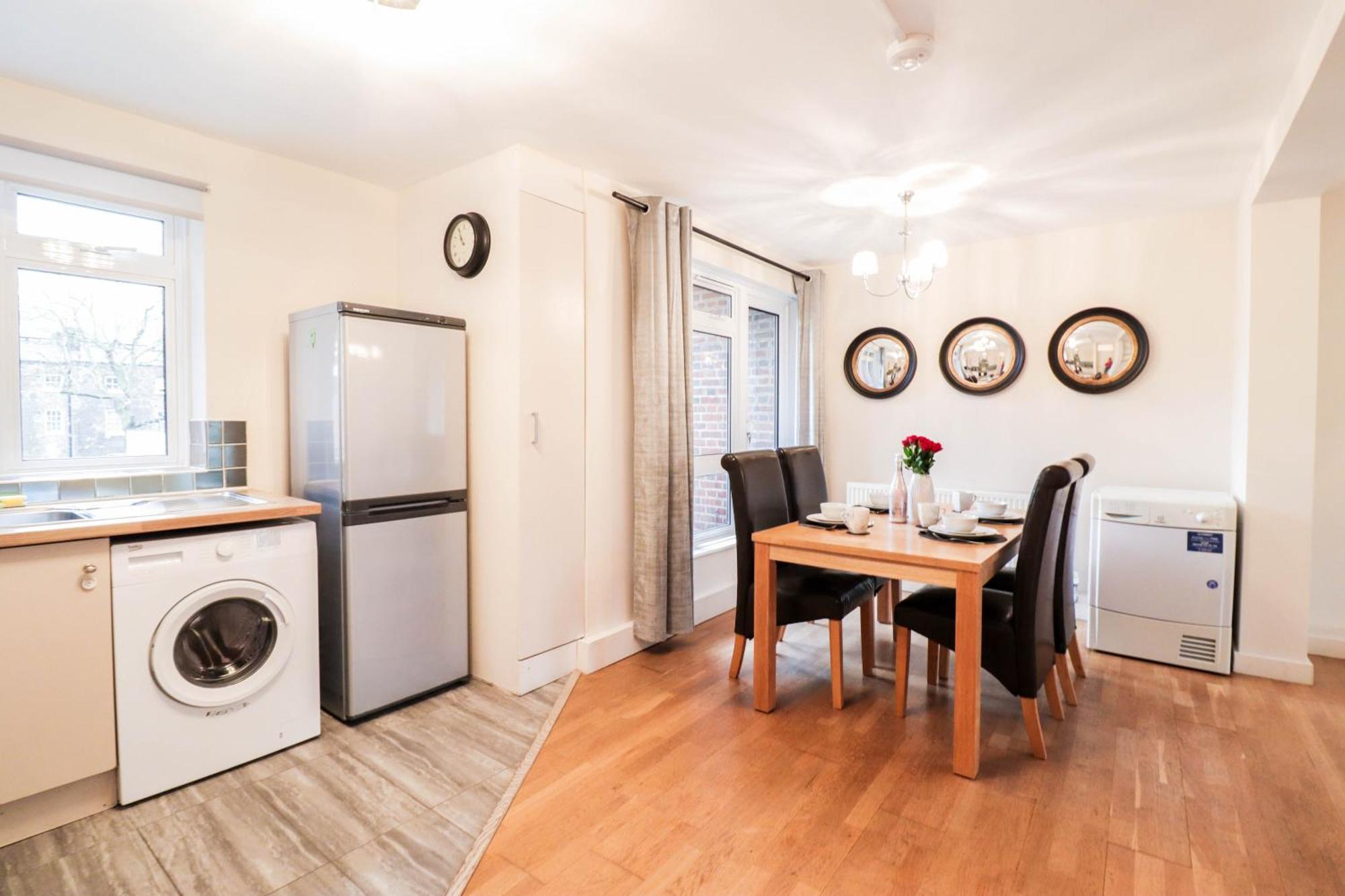 Gorgeous 2-Bedroom London Apartment لندن المظهر الخارجي الصورة
