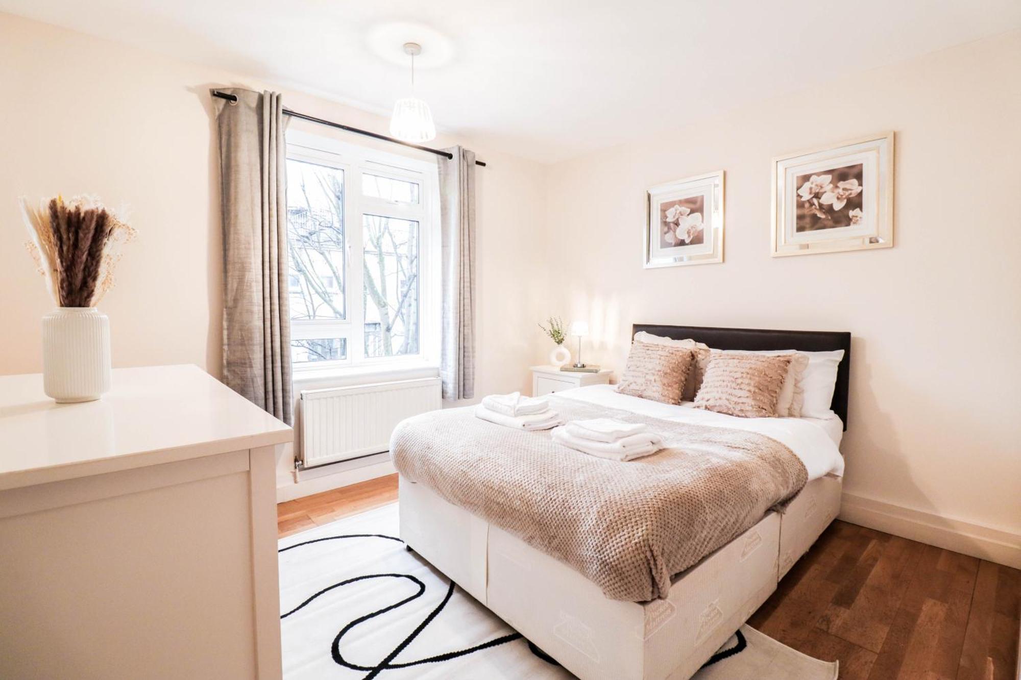 Gorgeous 2-Bedroom London Apartment لندن المظهر الخارجي الصورة