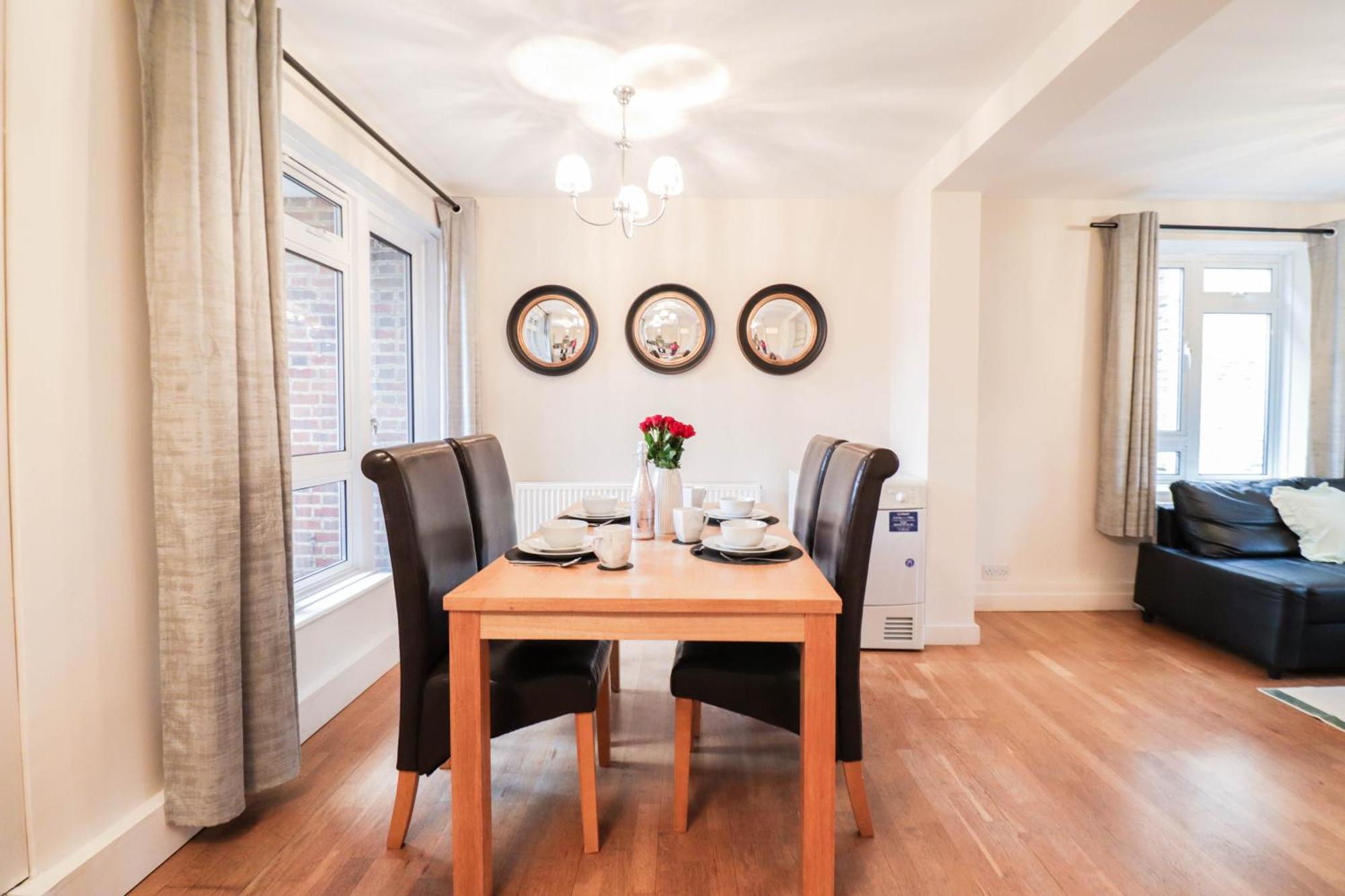 Gorgeous 2-Bedroom London Apartment لندن المظهر الخارجي الصورة