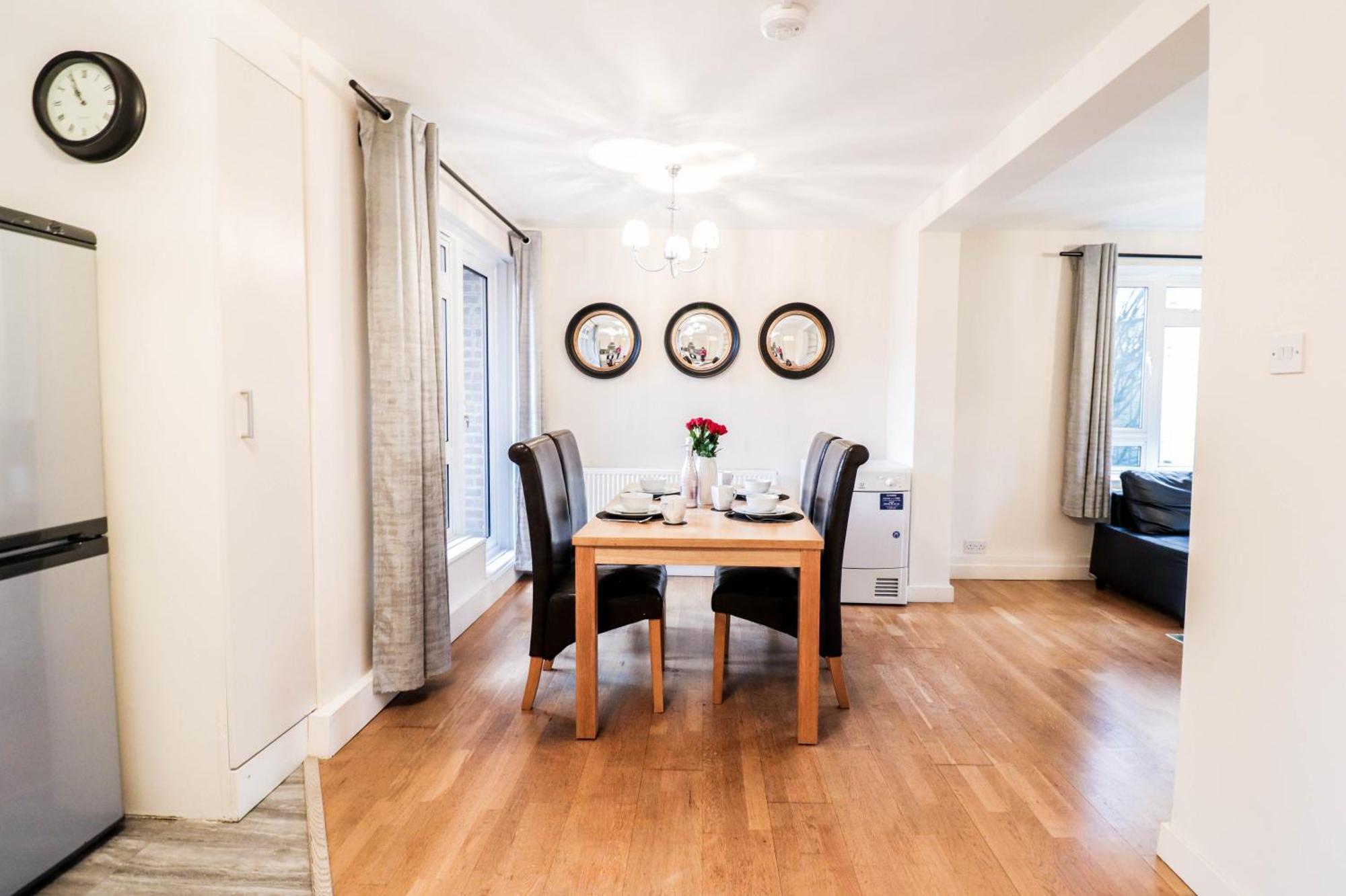 Gorgeous 2-Bedroom London Apartment لندن المظهر الخارجي الصورة