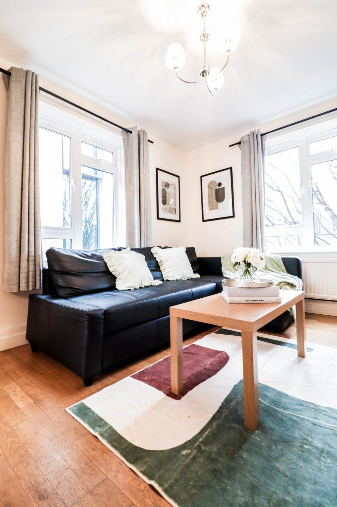 Gorgeous 2-Bedroom London Apartment لندن المظهر الخارجي الصورة