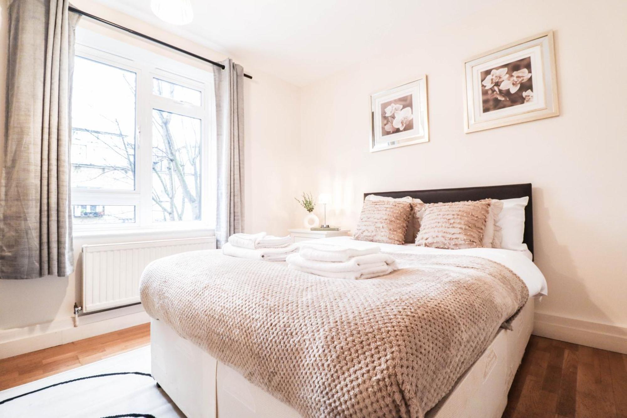 Gorgeous 2-Bedroom London Apartment لندن المظهر الخارجي الصورة